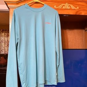 Men’s long sleeve shirt